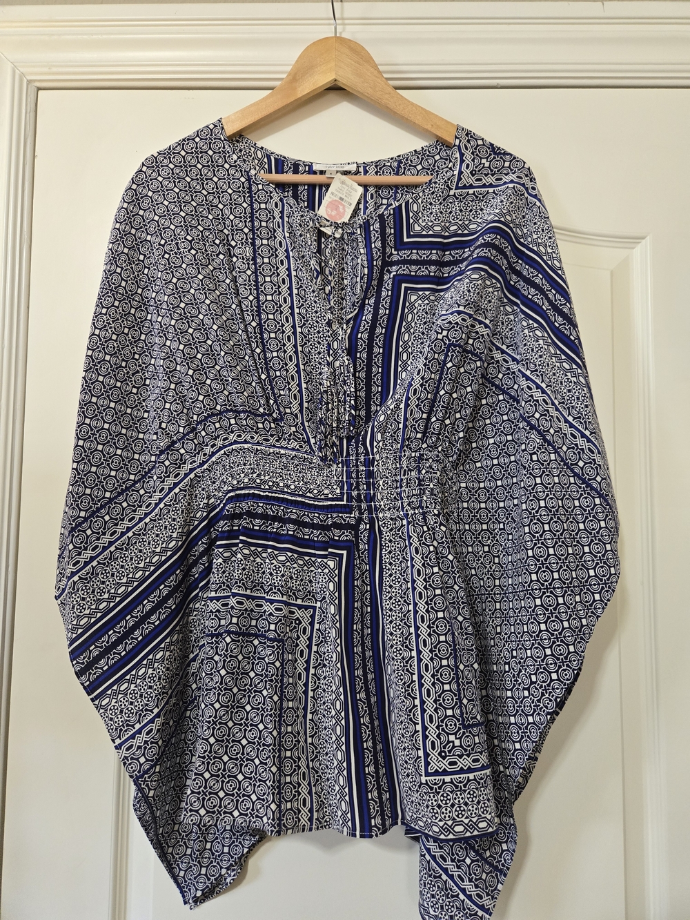 Tyler Boe Navy & White Printed Tunic Top 100% Silk Tie Neck Drapey Geometric
